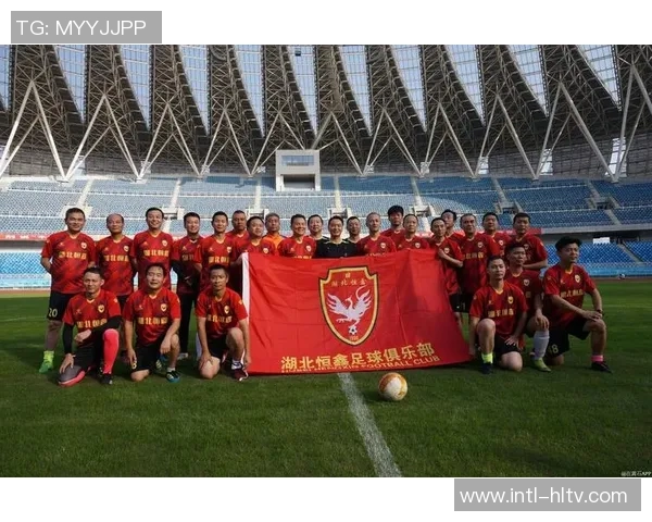 心斋桥足球热潮来袭球迷齐聚共庆激情时刻与友谊赛盛况